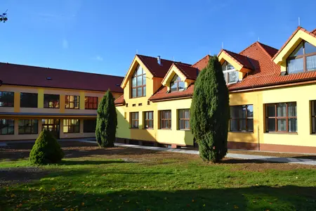 zš a mš louňovice.jpg_1280_720